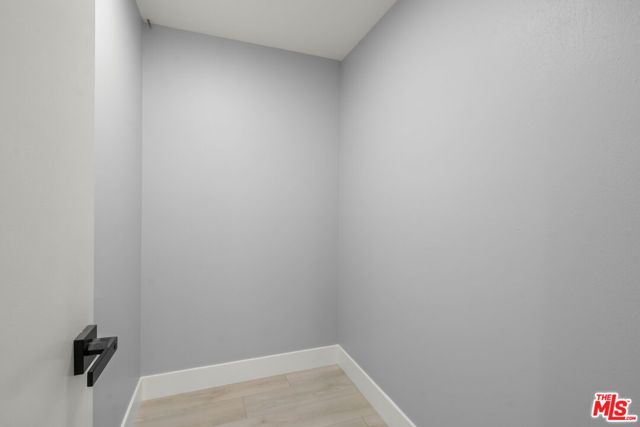 441 N Oakhurst Drive 206, Beverly Hills, CA 90210