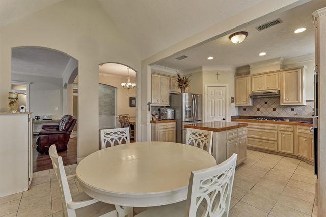 3430 Willowrun Drive, Montgomery, TX 77356