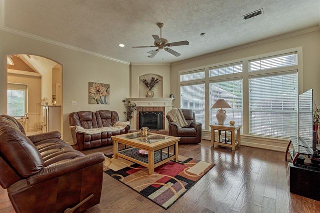 3430 Willowrun Drive, Montgomery, TX 77356