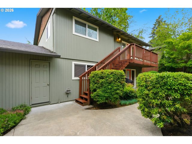 2945 Sw MILES St, Portland, OR 97219