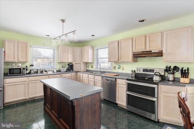 81 BARBIE LN, Martinsburg, WV 25405