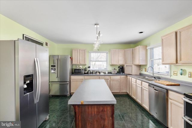 81 BARBIE LN, Martinsburg, WV 25405