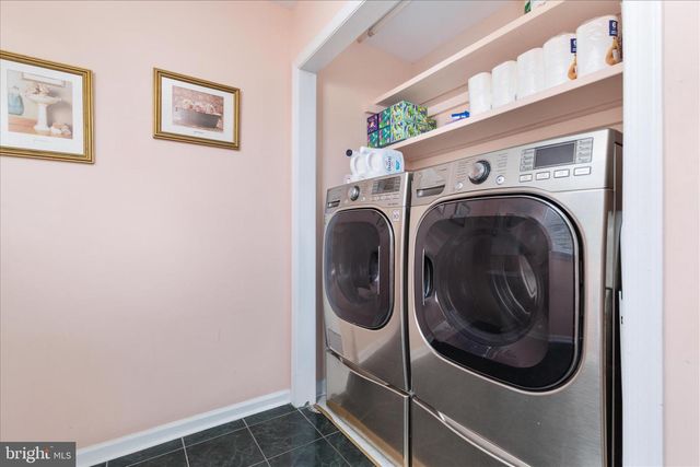 81 BARBIE LN, Martinsburg, WV 25405