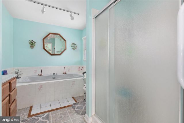 81 BARBIE LN, Martinsburg, WV 25405