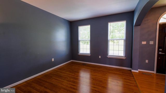 308 BRADDOCK ST, Charles Town, WV 25414