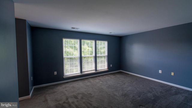 308 BRADDOCK ST, Charles Town, WV 25414