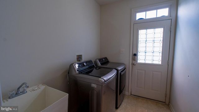 308 BRADDOCK ST, Charles Town, WV 25414