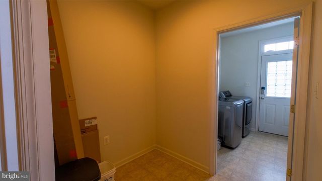 308 BRADDOCK ST, Charles Town, WV 25414