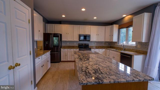 308 BRADDOCK ST, Charles Town, WV 25414