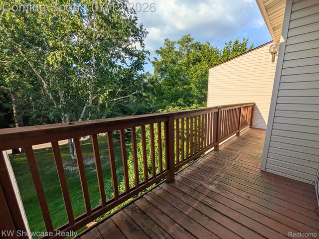 6164 Palomino Court, West Bloomfield Charter Township, MI 48322