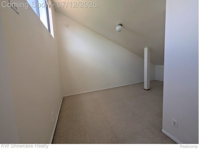 6164 Palomino Court, West Bloomfield Charter Township, MI 48322
