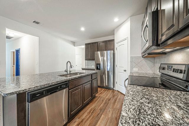 7610 Northmoon Fort, San Antonio, TX 78249