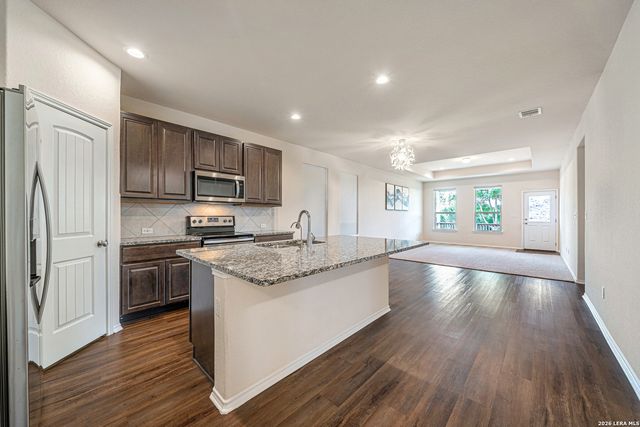 7610 Northmoon Fort, San Antonio, TX 78249