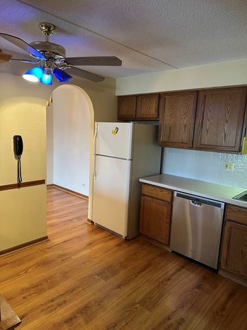 6460 W Belle Plaine Avenue 407, Chicago, IL 60634