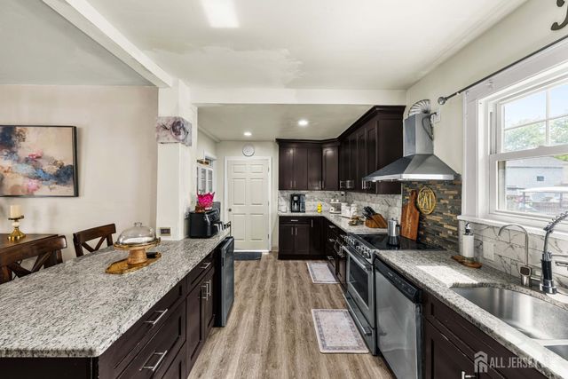 955 Hamilton Street, Rahway, NJ 07065