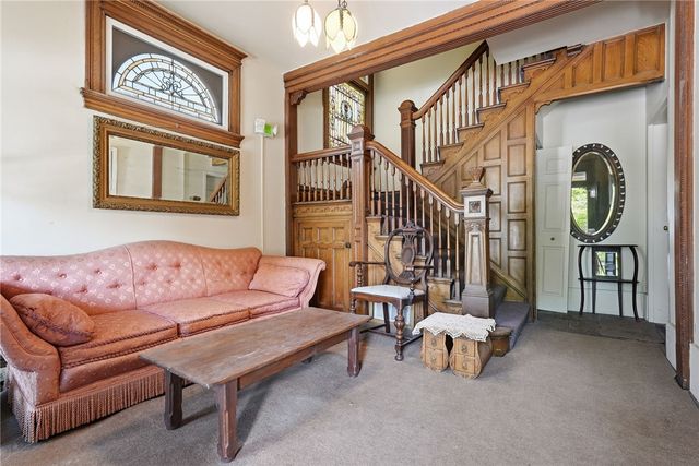 551 S Graham Street, Shadyside, PA 15232