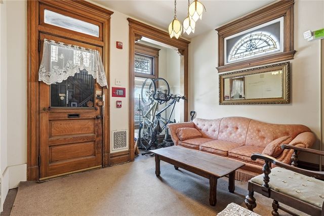 551 S Graham Street, Shadyside, PA 15232