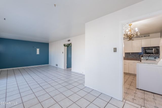 7921 CANDLEWOOD Avenue, El Paso, TX 79925