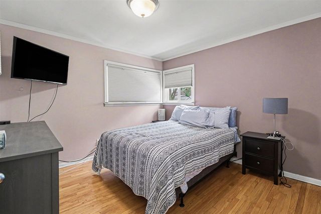 32413 Greenlawn Street, Saint Clair Shores, MI 48082