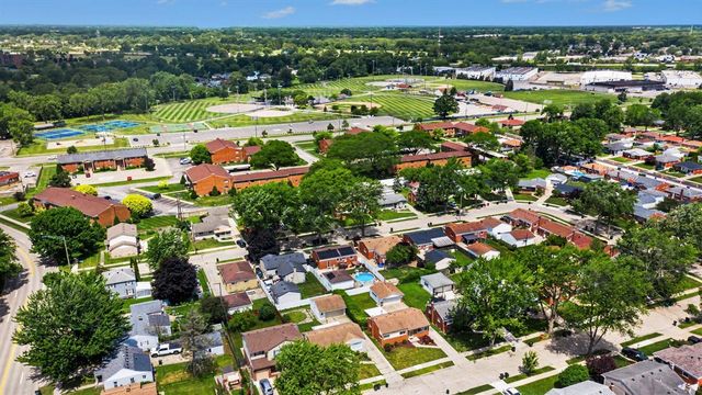 32413 Greenlawn Street, Saint Clair Shores, MI 48082