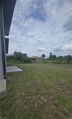 515 CROYDON AVE S, Lehigh Acres, FL 33974