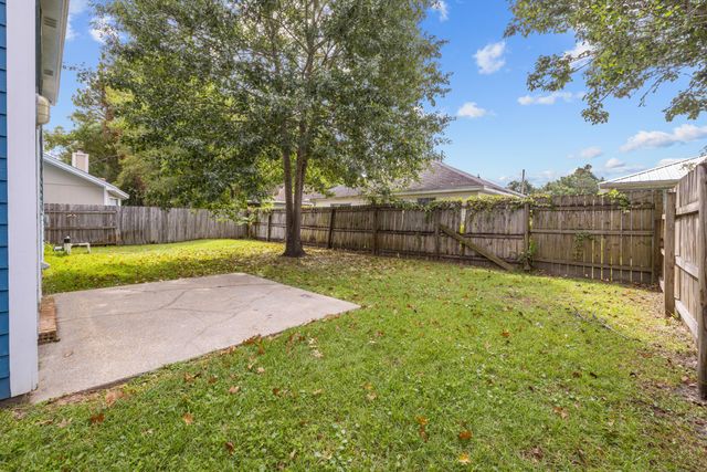 1864 Whispering Oaks Lane, Fort Walton Beach, FL 32547