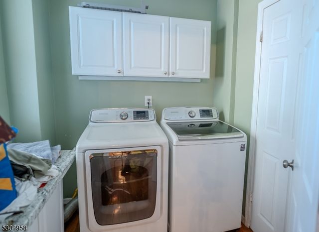 95 Beech St, East Orange City, NJ 07018