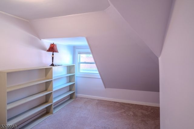 95 Beech St, East Orange City, NJ 07018