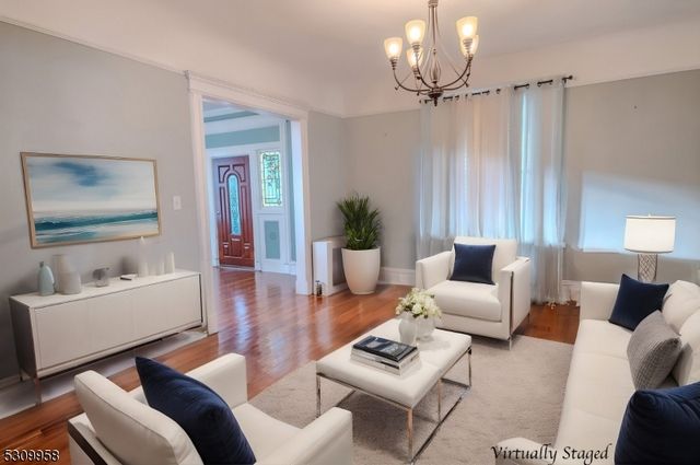 95 Beech St, East Orange City, NJ 07018