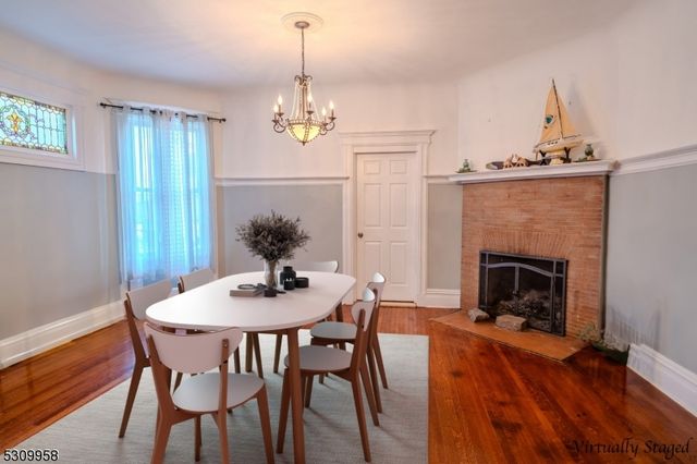 95 Beech St, East Orange City, NJ 07018