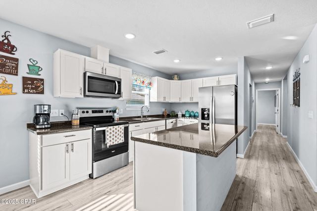 3111 E 2nd Plaza, Panama City, FL 32401