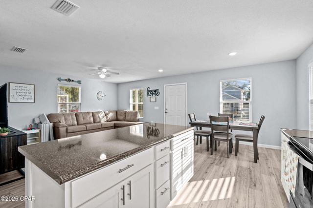 3111 E 2nd Plaza, Panama City, FL 32401