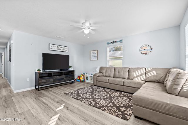 3111 E 2nd Plaza, Panama City, FL 32401