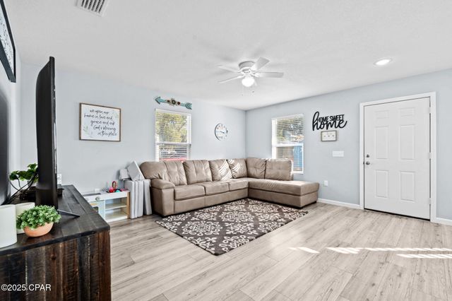 3111 E 2nd Plaza, Panama City, FL 32401