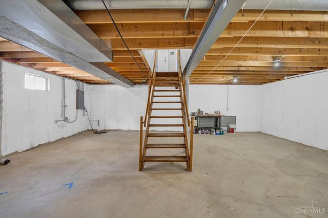 125 Ewing Drive, Fairfield, OH 45014