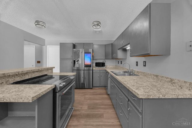 125 Ewing Drive, Fairfield, OH 45014