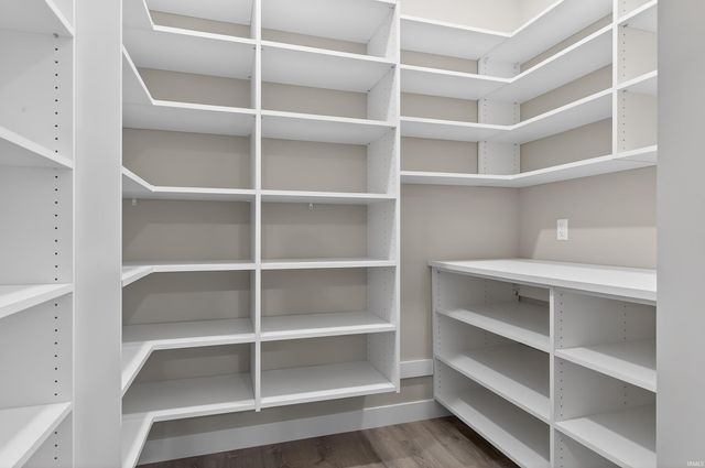 17749 Castlefeane Cove, Leo, IN 46765