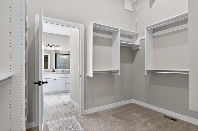 17749 Castlefeane Cove, Leo, IN 46765