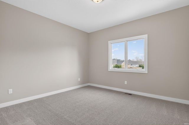 17749 Castlefeane Cove, Leo, IN 46765