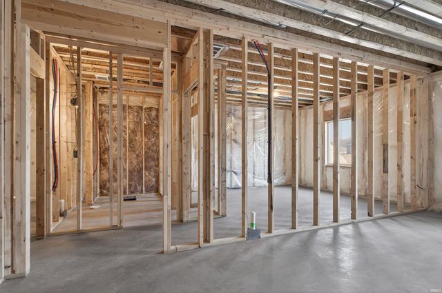 17749 Castlefeane Cove, Leo, IN 46765