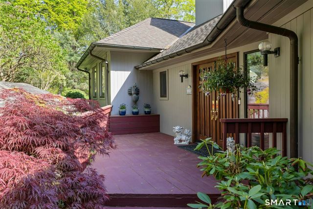 33 Butternut Lane, Stamford, CT 06903