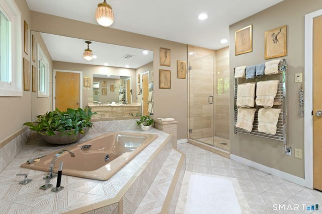 33 Butternut Lane, Stamford, CT 06903
