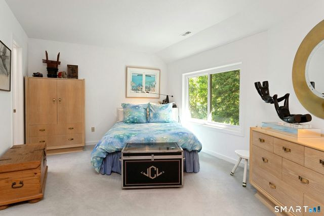 33 Butternut Lane, Stamford, CT 06903