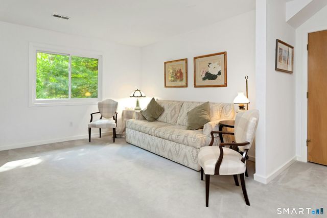 33 Butternut Lane, Stamford, CT 06903