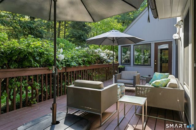 33 Butternut Lane, Stamford, CT 06903