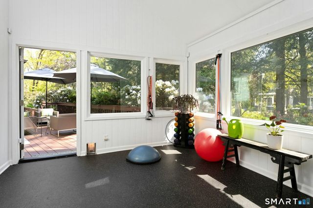33 Butternut Lane, Stamford, CT 06903