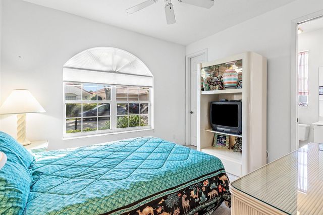 6389 Brava Way, Boca Raton, FL 33433