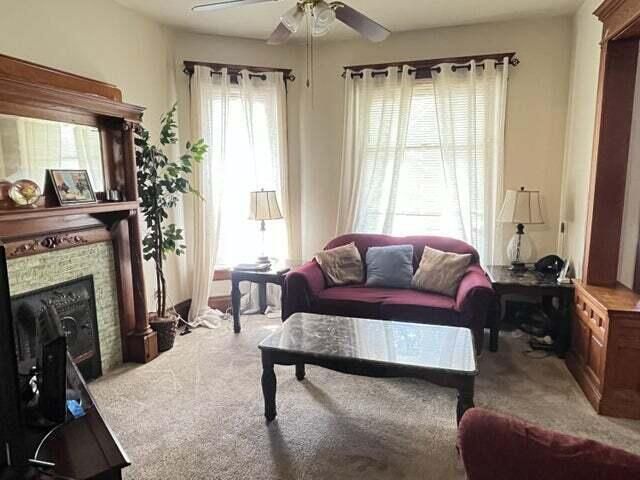 2210 N 34th STREET, Milwaukee, WI 53208