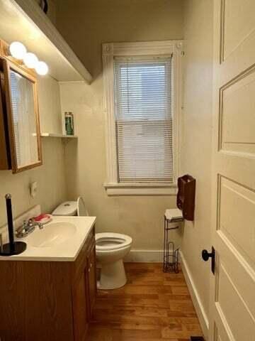 2210 N 34th STREET, Milwaukee, WI 53208