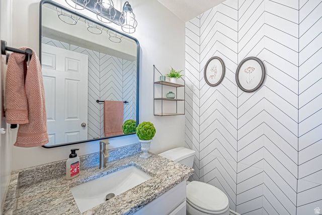 1463 W 870 S, Syracuse, UT 84075